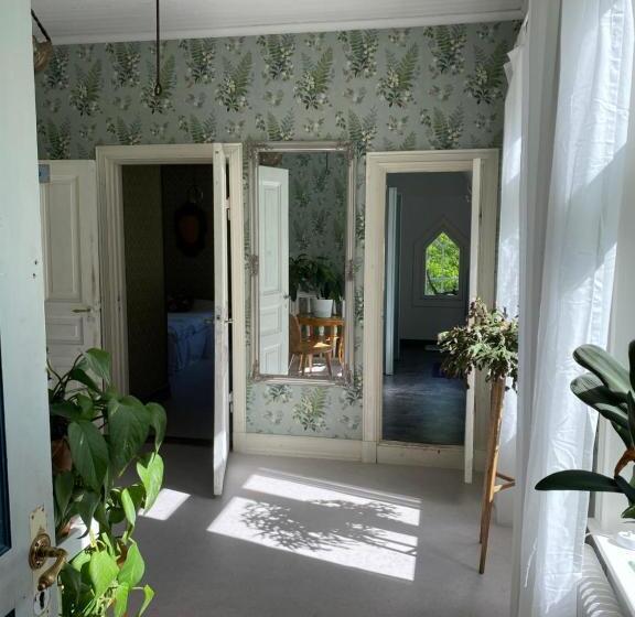 مبيت وإفطار Himmelskällan