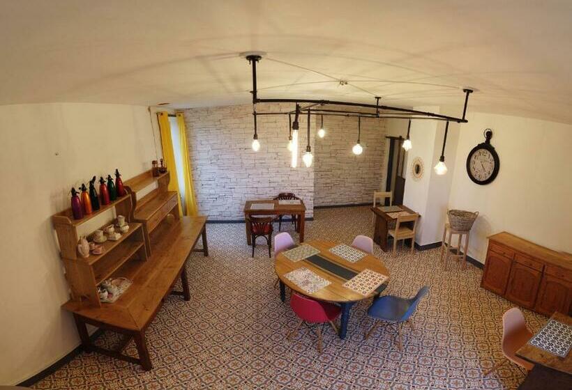 민박 Le Cèdre Bleu   Maison D Hôtes