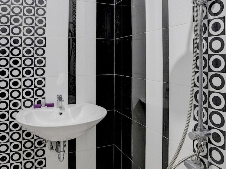 Capital O 90601 Hotel Meuligoe