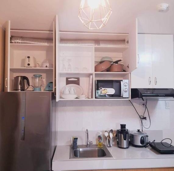 هتل Caren 8 Spatial Condo Maa 2br Fully Furnished Wtih Unli Pool Access