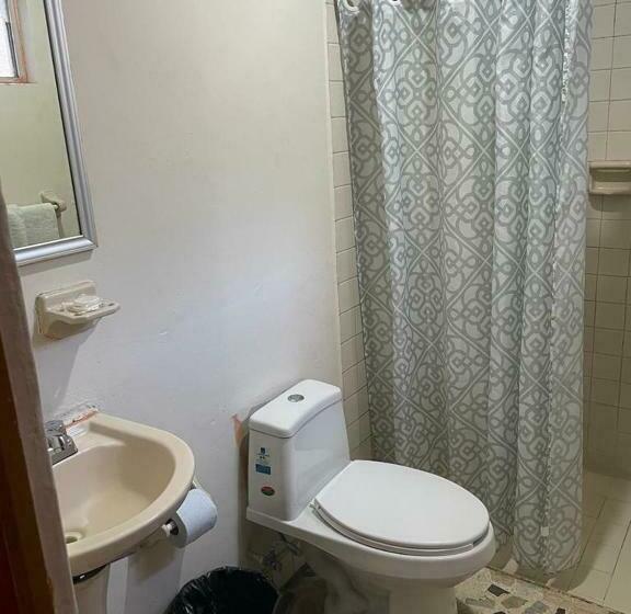 ホテル Empalme Inn