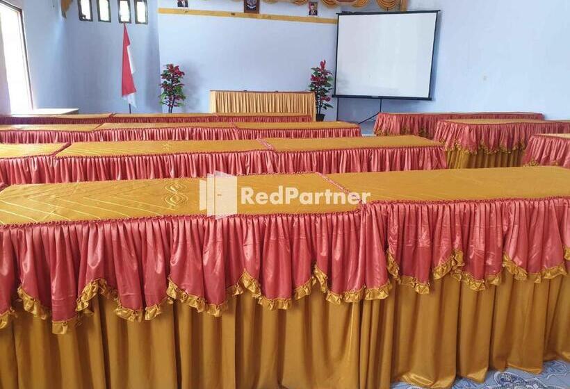 Reddoorz At Hotel Gloria Borong Labuan Bajo