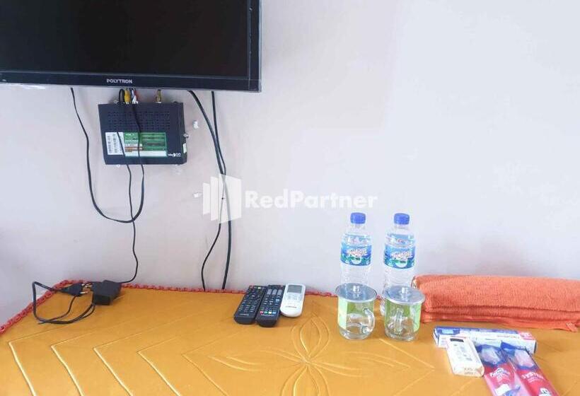 Reddoorz At Hotel Gloria Borong Labuan Bajo