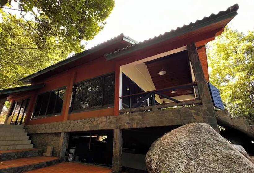 Kawarin Secret Hut Hotel And Resort