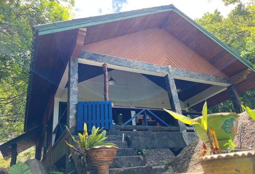 Kawarin Secret Hut Hotel And Resort