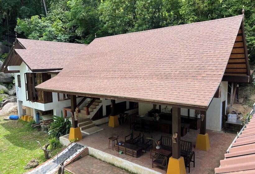 Kawarin Secret Hut Hotel And Resort