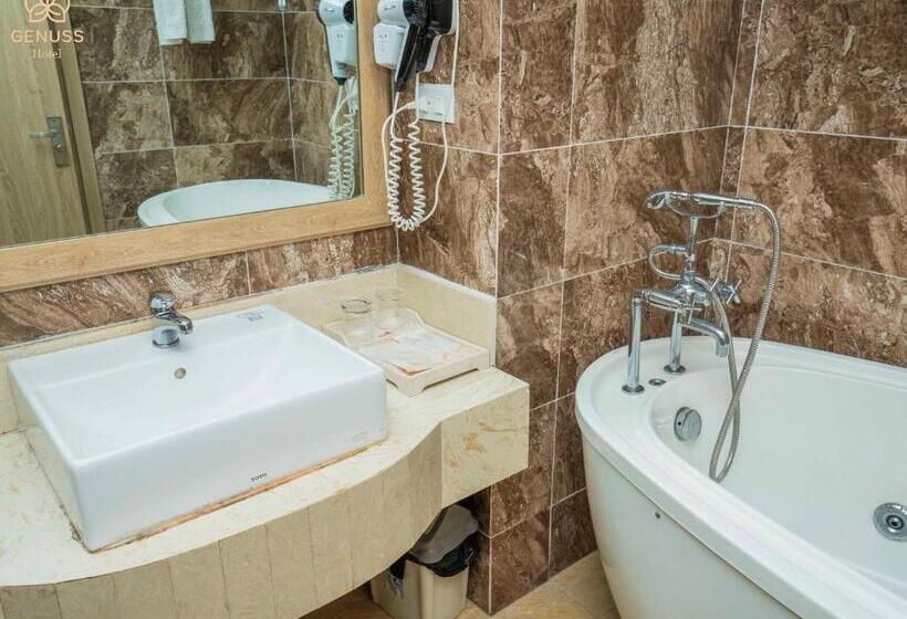 هتل Khách Sạn Century Tam đảo