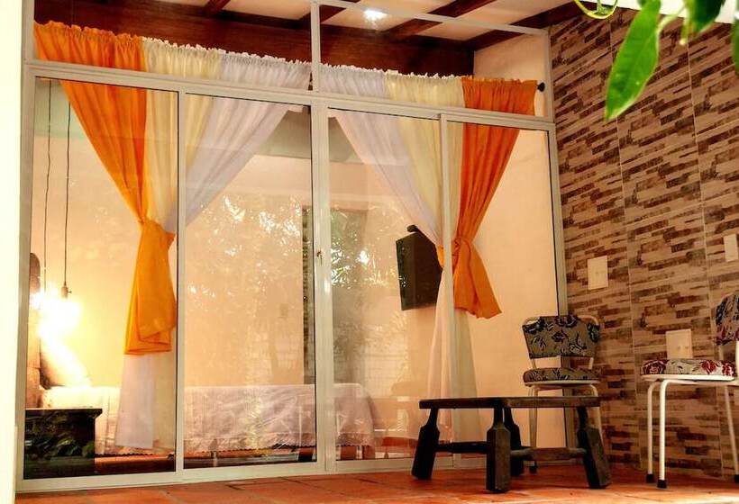 Отель La Casona De Sara