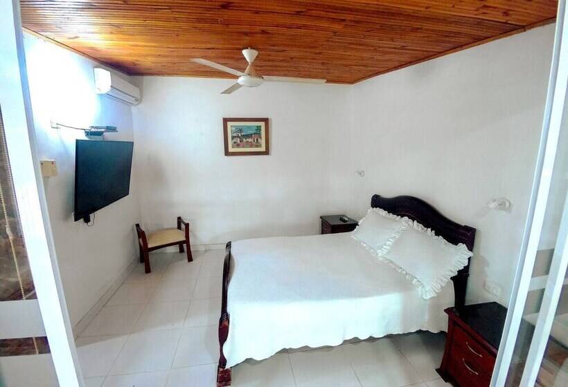 Отель La Casona De Sara