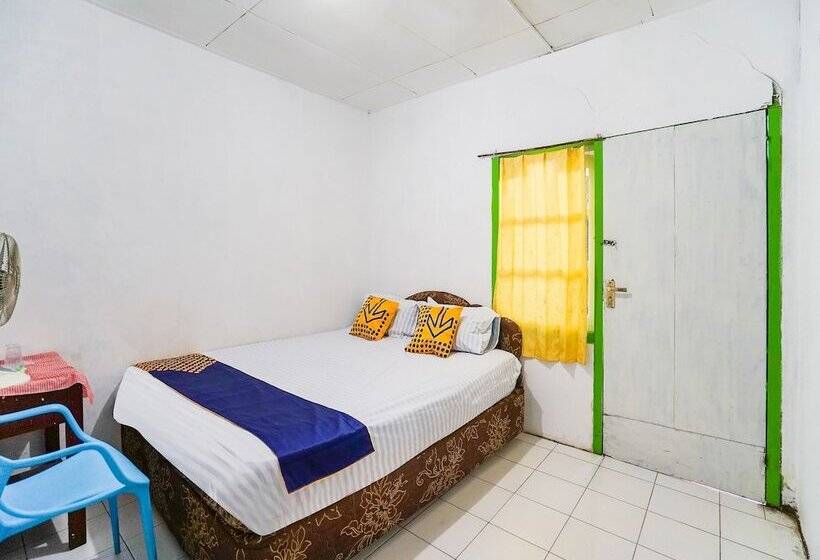 هتل Oyo 90194 Wisma Ria