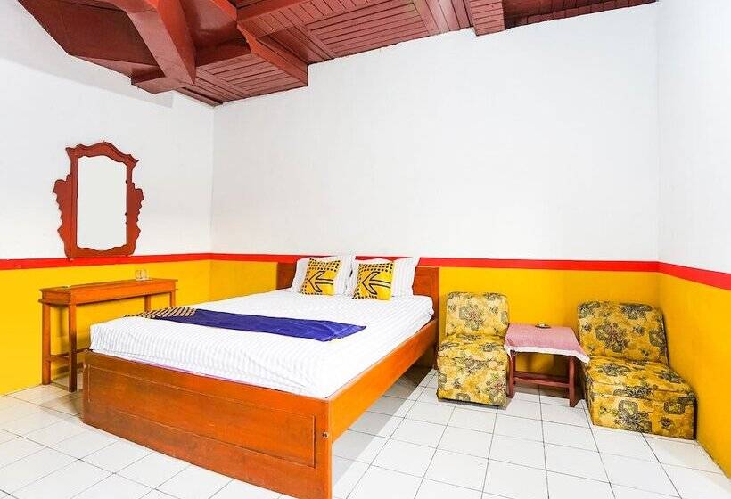 هتل Oyo 90194 Wisma Ria