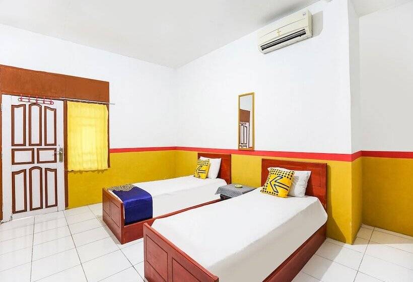 هتل Oyo 90194 Wisma Ria