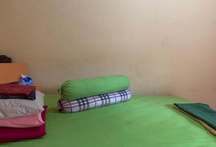 فندق Oyo 90770 Wisma Rima Melati