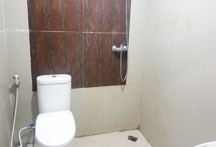 ホテル Oyo 91251 Aida Lestari