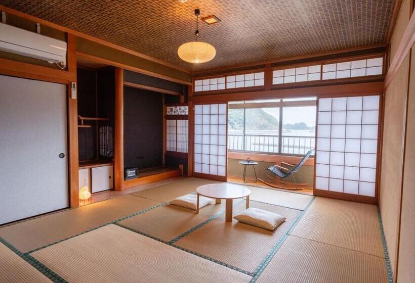 Hotel Sea Auberge Shitsumi 海のオーベルジュ志積