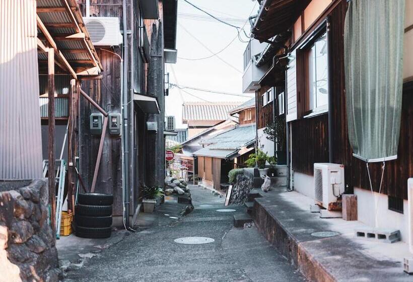 Hotel Sea Auberge Shitsumi 海のオーベルジュ志積