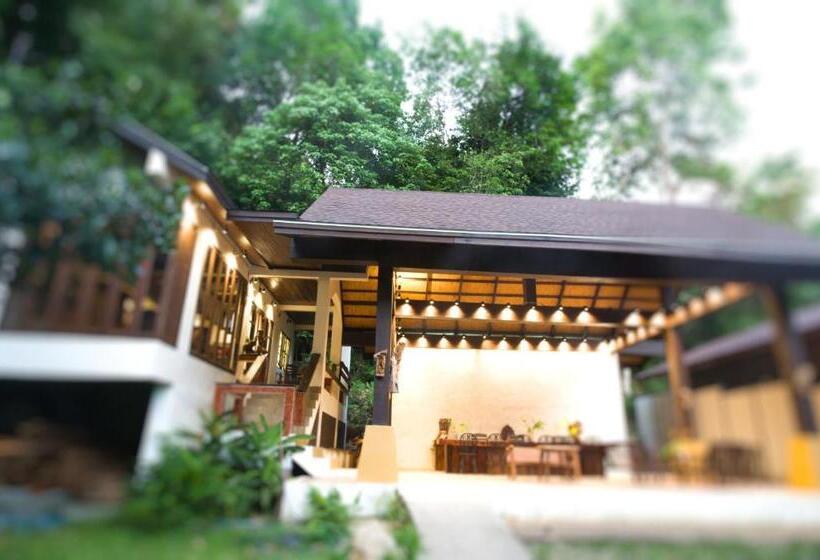 Kawarin Secret Hut Hotel And Resort