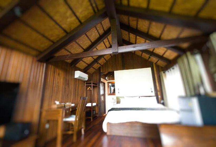 Kawarin Secret Hut Hotel And Resort