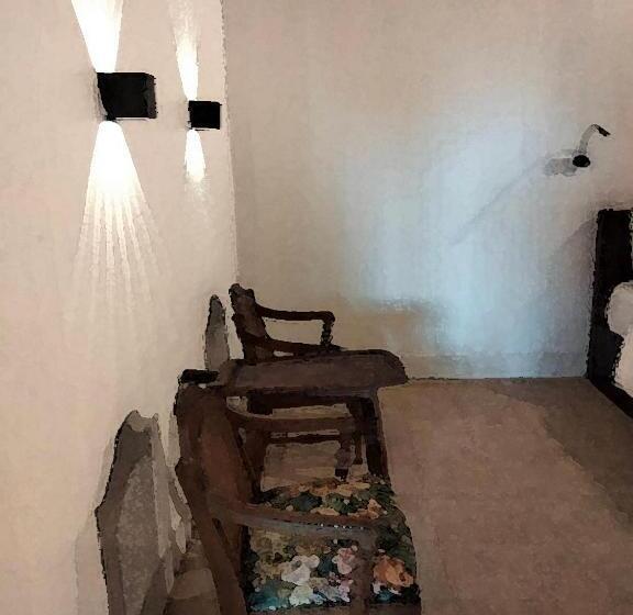 Kawarin Secret Hut Hotel And Resort