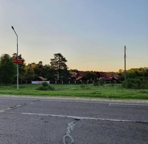 Мотель приозерний заїзд