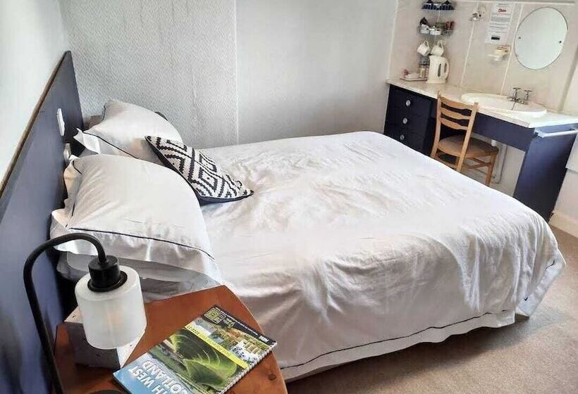 פנסיון Allandale House