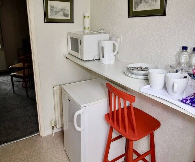 פנסיון Allandale House