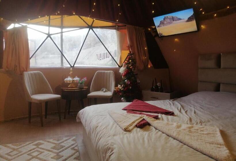 پانسیون Bubble Castle House