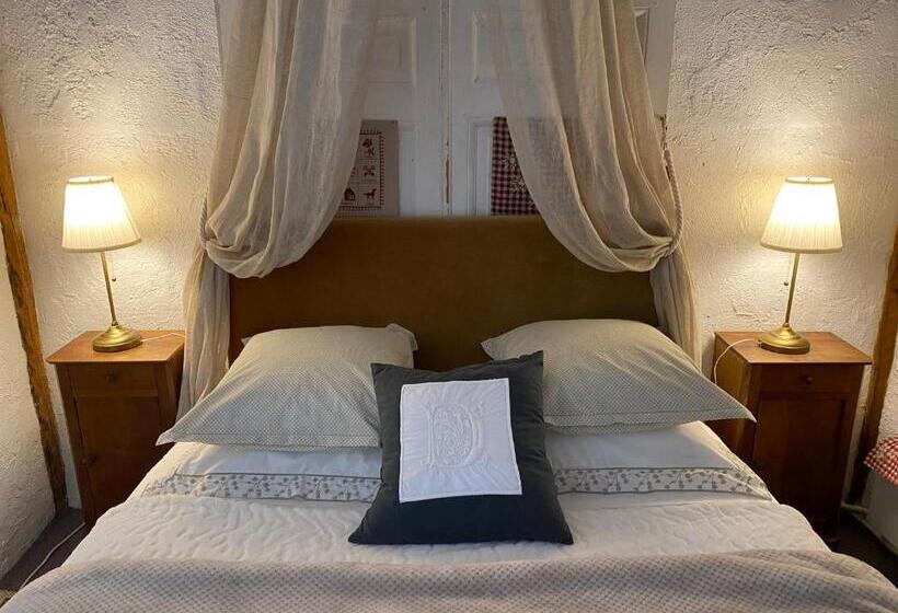 بنسيون Maison D’hôtes Les Méans