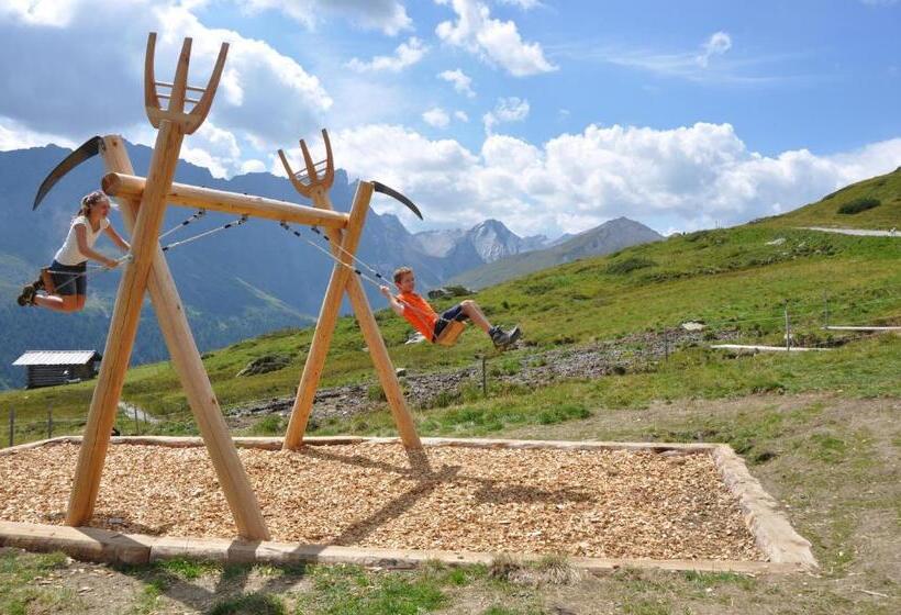 بنسيون Tgamon Somtgant Mit Glasdach