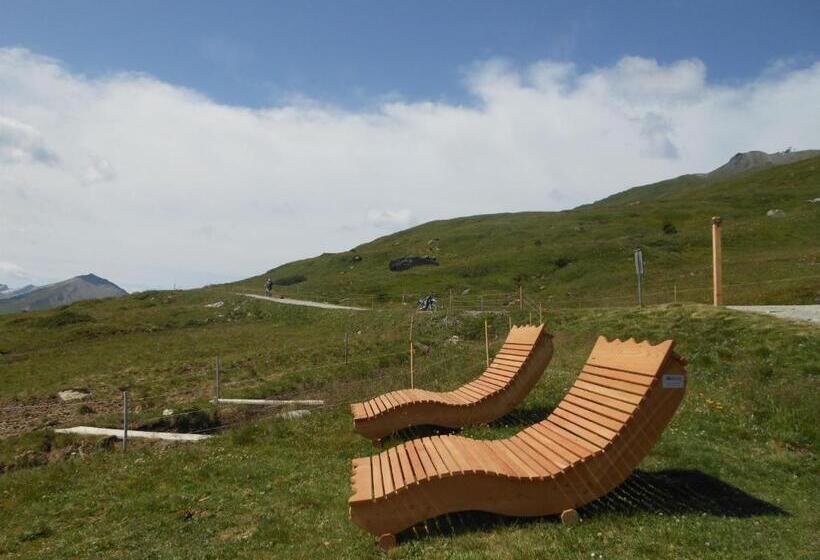 بنسيون Tgamon Somtgant Mit Glasdach