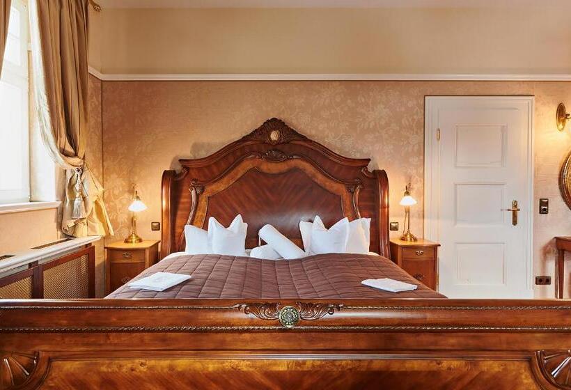 酒店 Bernsteinschloss