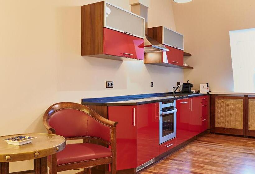 酒店 Bernsteinschloss