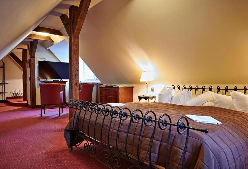 酒店 Bernsteinschloss