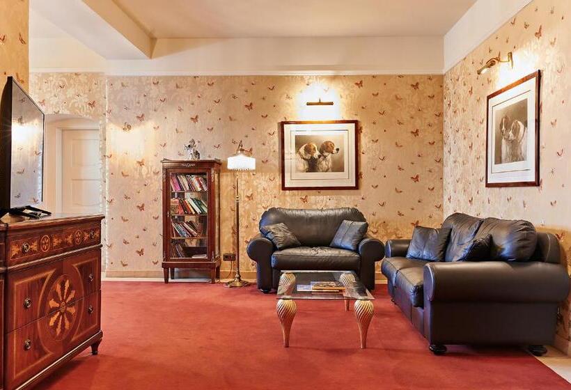 酒店 Bernsteinschloss