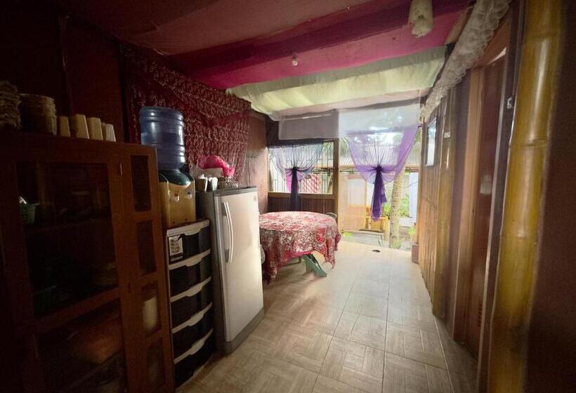 هاستل Darpins Guesthouse