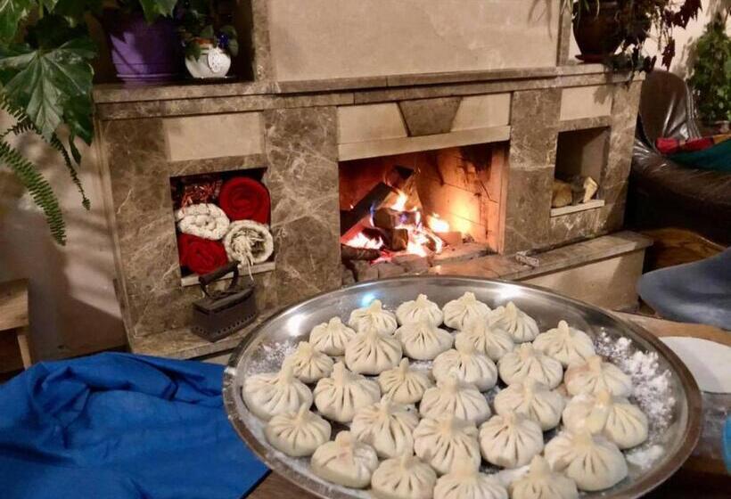 هاستل Green Tianeti