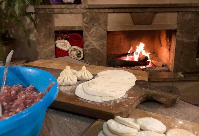 هاستل Green Tianeti