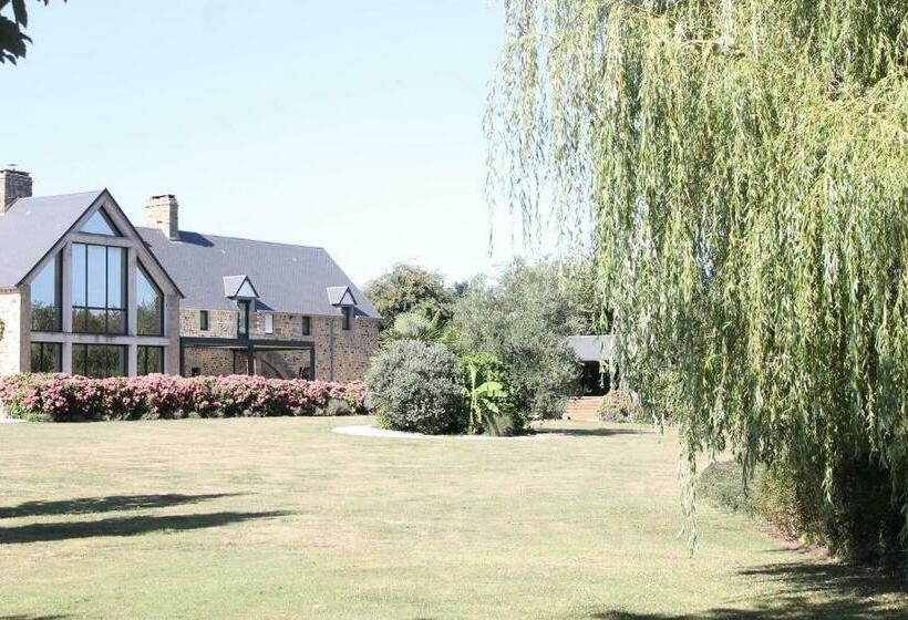 مبيت وإفطار Domaine Du Jardin  Chambres D Hôtes