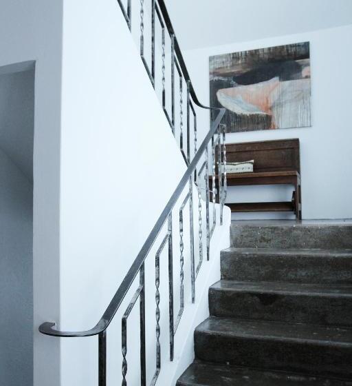 تختخواب و صبحانه Mengi Countryside