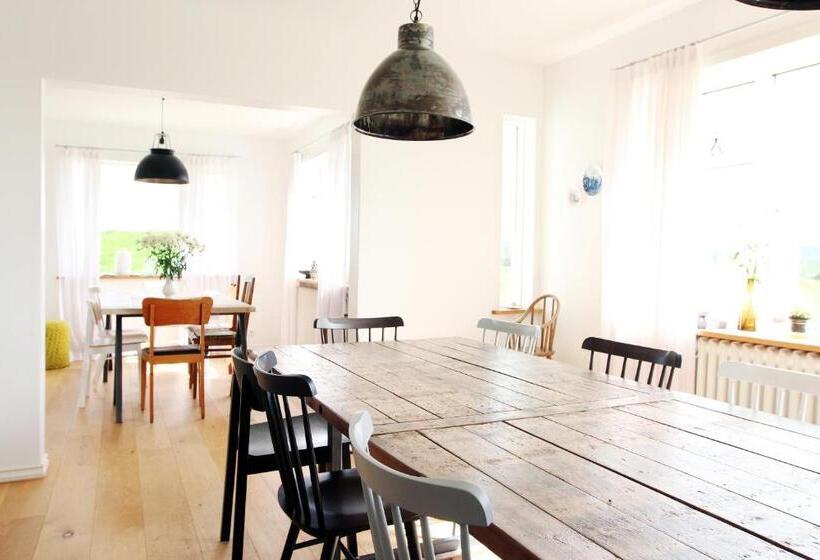 تختخواب و صبحانه Mengi Countryside