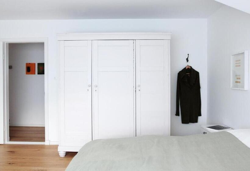 تختخواب و صبحانه Mengi Countryside