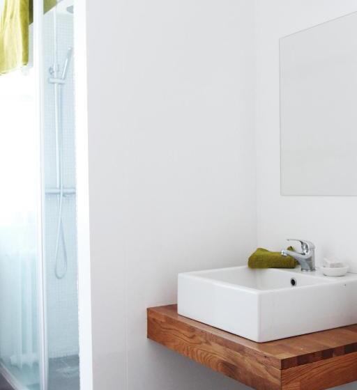 تختخواب و صبحانه Mengi Countryside