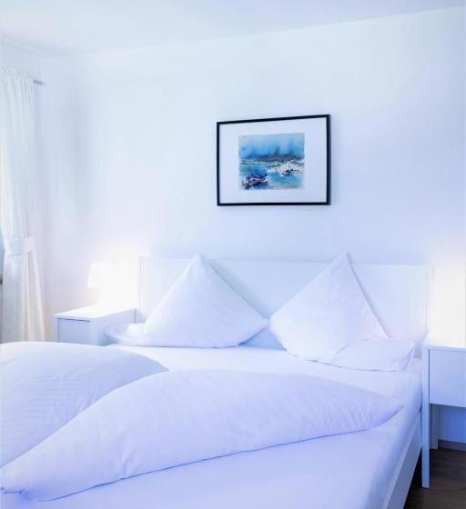 تختخواب و صبحانه Pension Schneider