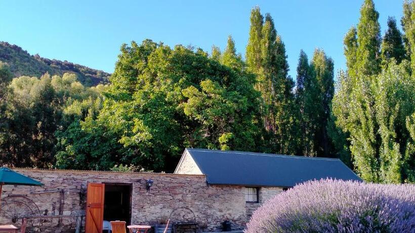 ベッドアンドブレックファースト Queensberry Inn