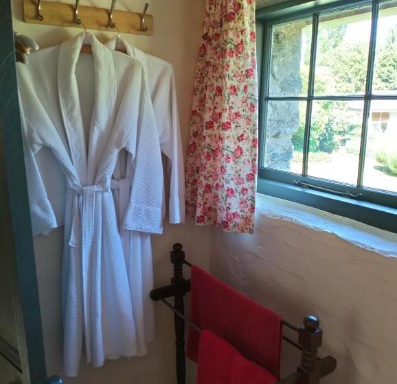 مبيت وإفطار Queensberry Inn