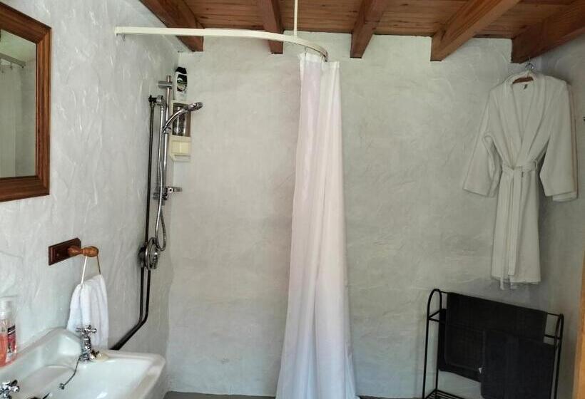 مبيت وإفطار Queensberry Inn