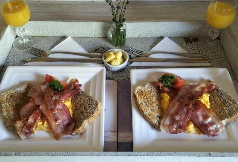 مبيت وإفطار Queensberry Inn