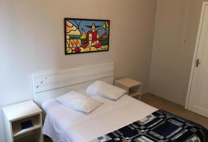 בית מלון כפרי Big