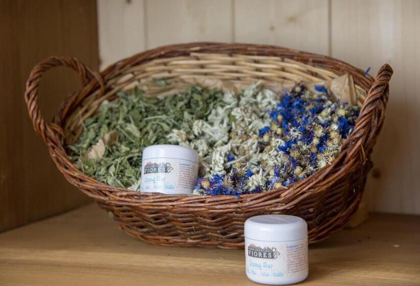 Отель Eco Green Fiores Agriturismo