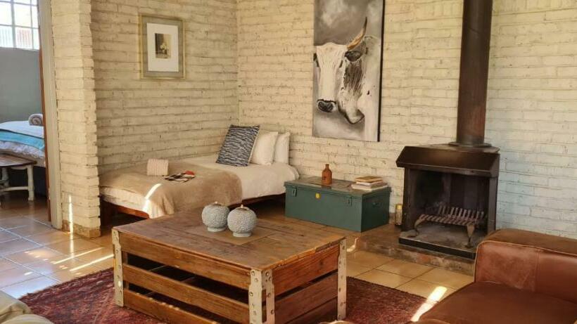 בית מלון כפרי Green Thumb Farm Stay